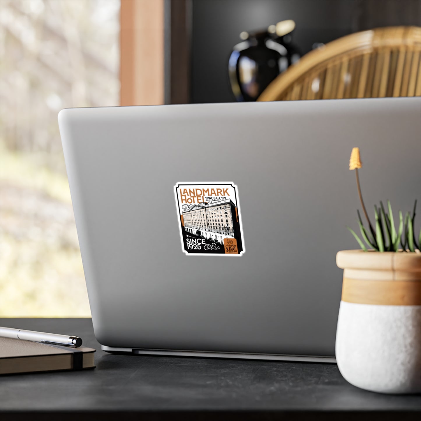 Vinyl Decal - Classic Wausau Landmark Icon