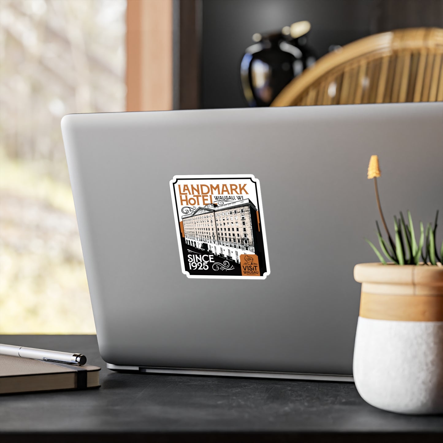 Vinyl Decal - Classic Wausau Landmark Icon